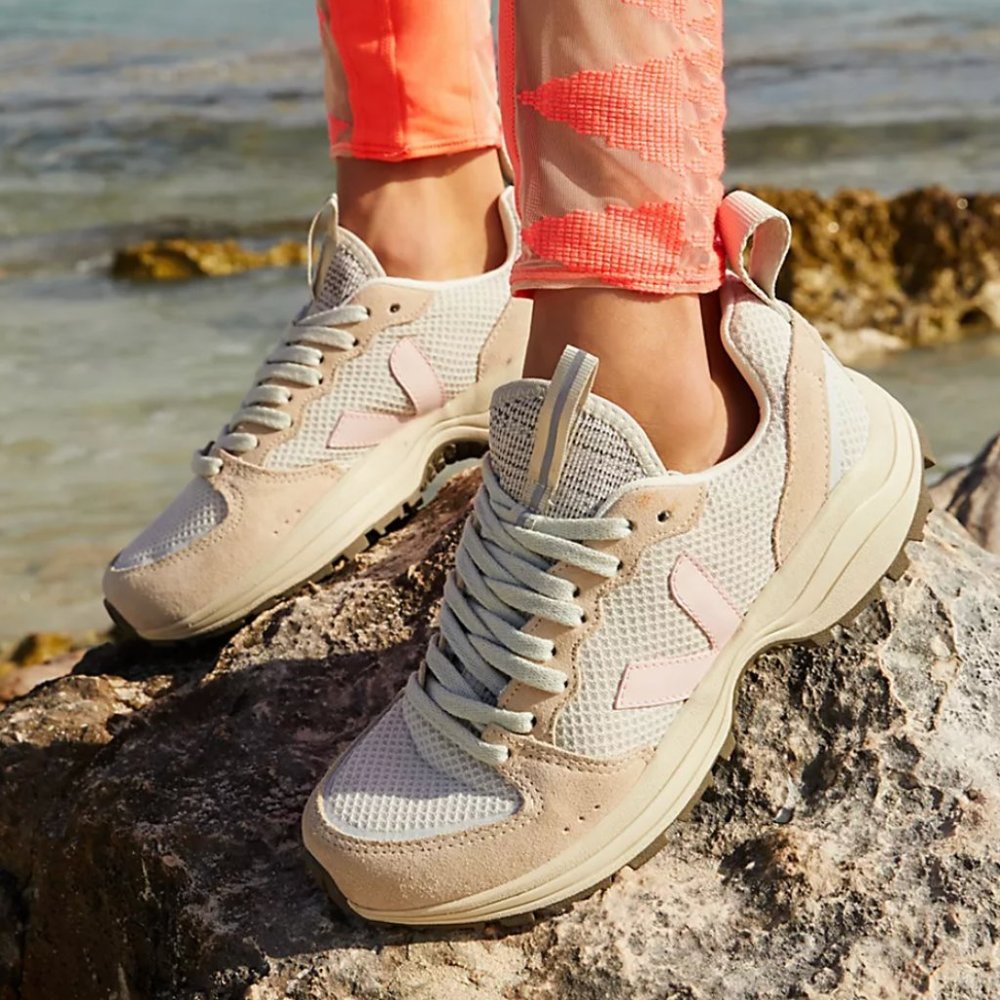 Veja Sneakers VENTURI ALVEOMESH GRAVEL PETALE